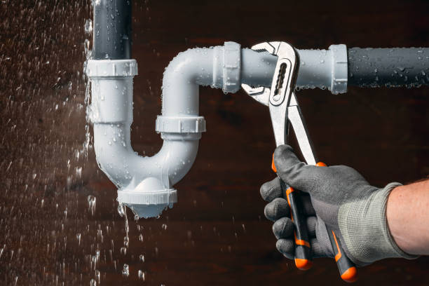 Professional Gas Line Repair technician working in Brecksville, OH